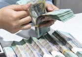 Từ ngày 1/8, khách hàng có thể rút trước hạn một phần tiền gửi tiết kiệm