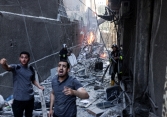 Israel không kích Dải Gaza, căng thẳng leo thang