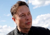 Elon Musk nói đang mua lại CLB bóng đá Manchester United