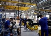 Trung Quốc cắt giảm lãi suất cho vay để vực dậy nền kinh tế