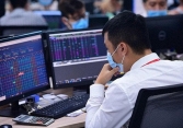 VN-Index giảm hơn 6 điểm sau 3 phiên hồi phục tích cực