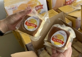 Hà Nội tạm giữ hơn 500 thùng bánh kẹo chưa rõ nguồn gốc xuất xứ