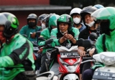 Indonesia tăng giá nhiên liệu lên 30%