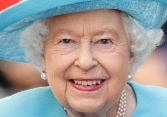 Tài sản của Nữ hoàng Anh đến từ đâu?