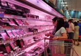 Giá heo giảm nhẹ tại các chợ dân sinh, sức mua yếu
