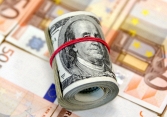 Giá USD hôm nay 24/9: Tiếp tục lập đỉnh