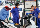 Giá xăng được dự báo sẽ giảm mạnh vào chiều nay