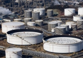 OPEC + đồng ý cắt giảm sản lượng dầu 2 triệu thùng/ngày bất chấp phản đối của Mỹ