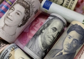 Tỷ giá ngoại tệ hôm nay 15/10: USD giữ vững đà tăng