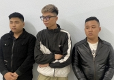 Bắt 5 người tránh lũ trộm điện thoại ở siêu thị Điện Máy Xanh