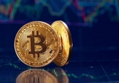 Bitcoin bật tăng theo chứng khoán