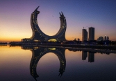 Khung ảnh nhộn nhịp với các điểm dừng chân truyền thống và du lịch ở Qatar