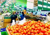 Cà chua bất ngờ rớt giá xuống dưới 10.000 đồng/kg