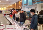 Siêu thị khuyến mãi lớn dịp Giáng sinh