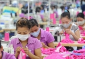 Doanh nghiệp dệt may lo lương, thưởng Tết cho người lao động