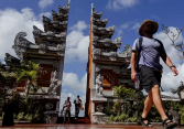 Các khách sạn, công viên giải trí ồ ạt mở cửa ở ASEAN khi du lịch phục hồi