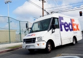 FedEx tiếp tục cắt giảm nhân viên và các vị trí cấp cao