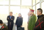 Bắt phó giám đốc trung tâm đăng kiểm ở Ninh Bình