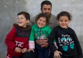 Gia đình 5 người sống sót kỳ diệu sau 40 giờ bị chôn vùi bởi động đất ở Syria