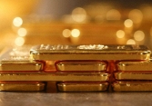 Giá vàng duy trì trên 1.800 USD/ounce