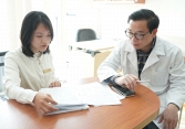 Chiến thắng ung thư xương, cô gái đầu quân vào ngành y để trả ơn cuộc đời