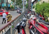Từ 1/9, TP.HCM chính thức thu phí sử dụng lòng đường, vỉa hè