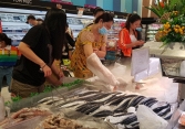Cá linh non đầu mùa giá cao