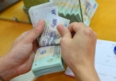 Thêm 4 ngân hàng giảm mạnh lãi suất tiết kiệm