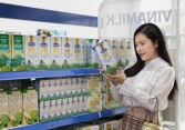Doanh thu cán mốc kỷ lục, cổ phiếu VNM 'nổi sóng'