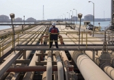 Ả Rập Saudi sẵn sàng từ bỏ mục tiêu dầu thô 100 USD để lấy lại thị phần