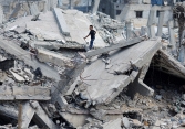 Israel tăng cường ném bom Gaza nhân dịp kỷ niệm 1 năm chiến tranh