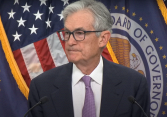 Chủ tịch Fed tuyên bố sẽ không từ chức nếu Trump yêu cầu