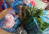 Sau Tết em dâu lên thành phố mang đồ ăn đi bị chị chồng nói “bòn rút” và cái kết cực hả hê