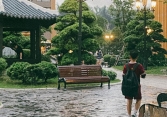 Bức ảnh của bà mẹ Hà Nội được chia sẻ 'rần rần' trên MXH: Ai cũng thắc mắc, đằng sau đứa trẻ này là kiểu bố mẹ nào?