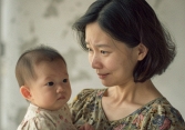 Mẹ chồng tự ý làm việc này cho cháu trong lúc con dâu đang ngủ, tỉnh dậy cô dứt khoát mời bà rời khỏi nhà 