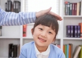 Kiểu cha mẹ này học vấn không cao nhưng nuôi dạy con cực giỏi!