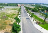 Giá đất nền lao dốc, hiếm hoi giao dịch
