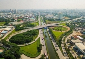 Trong lúc nhiều nhà đầu tư tháo chạy thì một bộ phận lại tranh thủ gom BĐS chờ đợt sóng mới