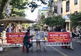 The New York Times: Việc Việt Nam đóng cửa nhà máy có làm hỏng lễ Giáng sinh ở Mỹ?