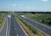 Đôn đốc, tháo gỡ khó khăn giải ngân đầu tư công