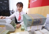 Cuộc đua tăng vốn ngân hàng tiếp tục nóng trở lại