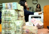 Phần lớn các loại hàng hóa, dịch vụ chịu thuế suất VAT 10% sẽ được giảm về 8% từ ngày 1/2 tới