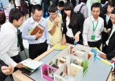 Tại sao buộc giao dịch bất động sản phải qua ngân hàng?