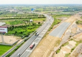 Nhiều công trình giao thông lớn có nguy cơ chậm tiến độ do thiếu vật liệu xây dựng