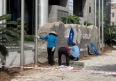 Tập đoàn FLC đã đem tòa nhà 42 tầng này 'gán nợ' cho OCB, logo FLC bị tháo bỏ
