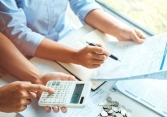 Có chăng ngân hàng siết tín dụng bất động sản?