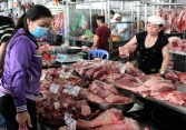 Giá thịt heo bán sỉ tại TP.HCM chỉ còn 42.000-43.000 đồng/kg