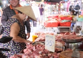 Giá thịt heo bán lẻ tại chợ tăng nhẹ