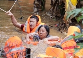 Đắk Lắk thất thủ, chìm trong mưa lũ