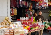 Đi chợ Tết xứ Quảng giữa lòng Sài Gòn